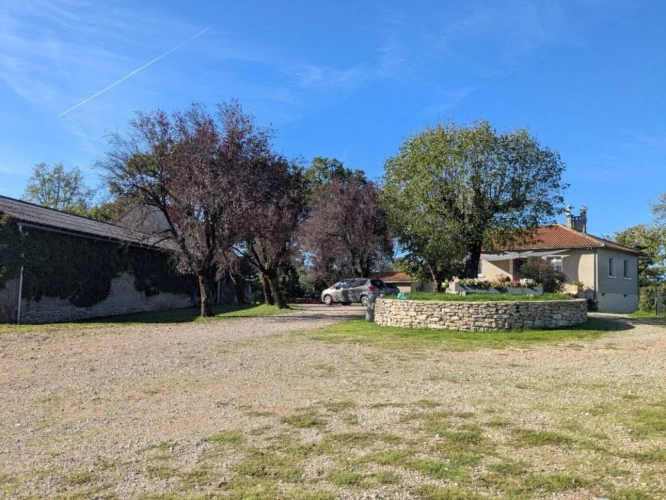 Photos 1 - Rurale - Corps de ferme sur 31 hectares de terrains attenants