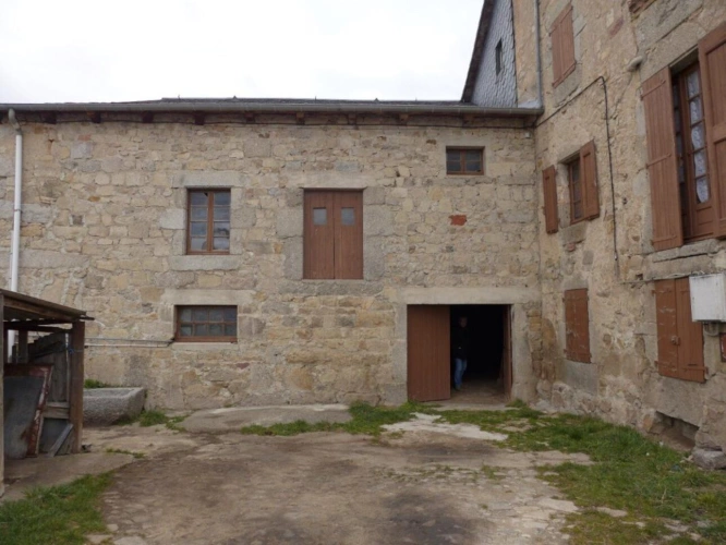 Photos 12 - Rurale - Ancien corps de ferme avec terrain