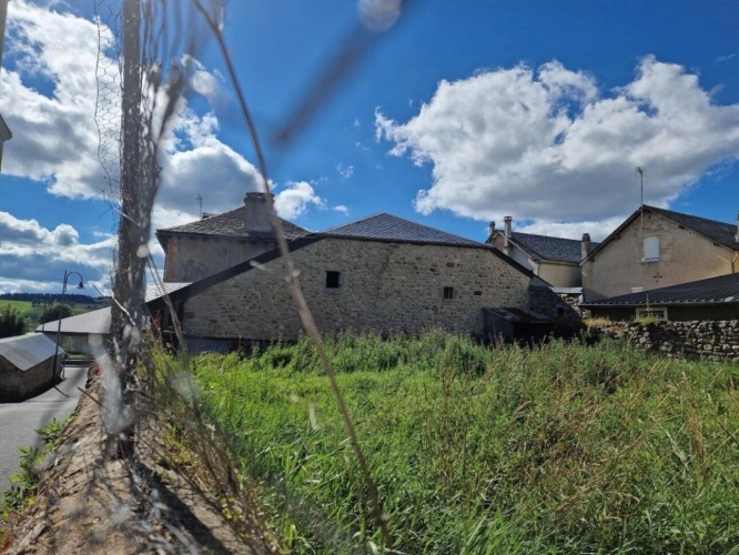 Photos 15 - Rurale - Ancien corps de ferme avec terrain