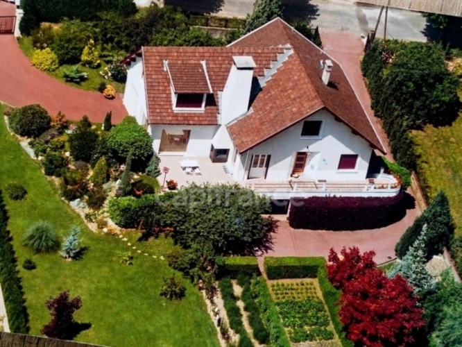 Photos 1 - Prestige - BEYNOST propriété de 223.7m2 habitable avec vue panoramique sur 1800m2 de terrain à vendre  (01)