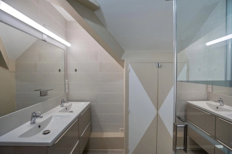 Photos 10 - Prestige - BEYNOST propriété de 223.7m2 habitable avec vue panoramique sur 1800m2 de terrain à vendre  (01)