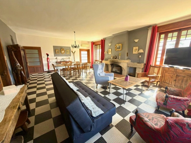 Photos 4 - Rurale - MAISON DE CARACTÈRE  - 240 m² - 8  PIECES - TERRAIN 2330 m²  - CHARME ET AUTHENTICITÉ