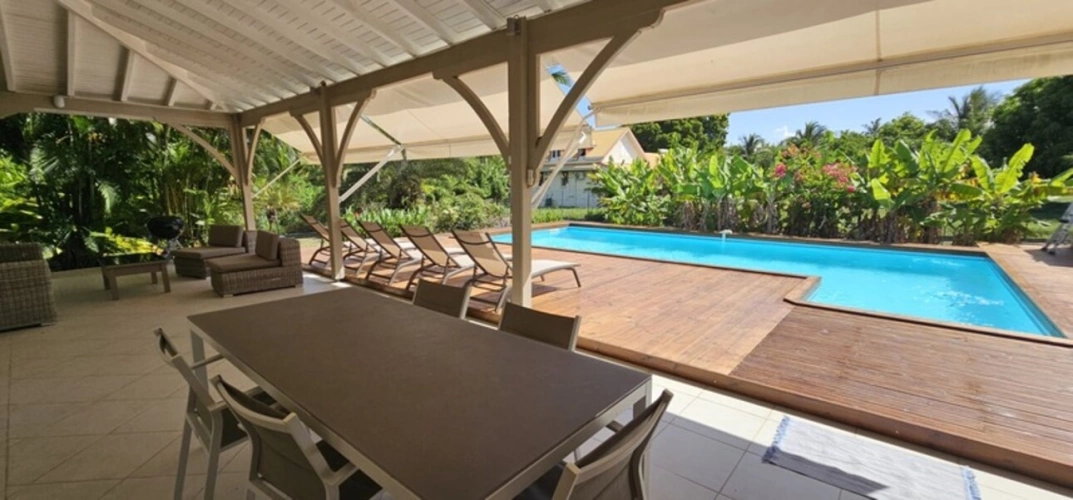Photos 14 - Prestige - SAINT-FRANÇOIS – VILLA D’EXCEPTION AVEC GRANDE PISCINE, À 5 MINUTES DES PLAGES
