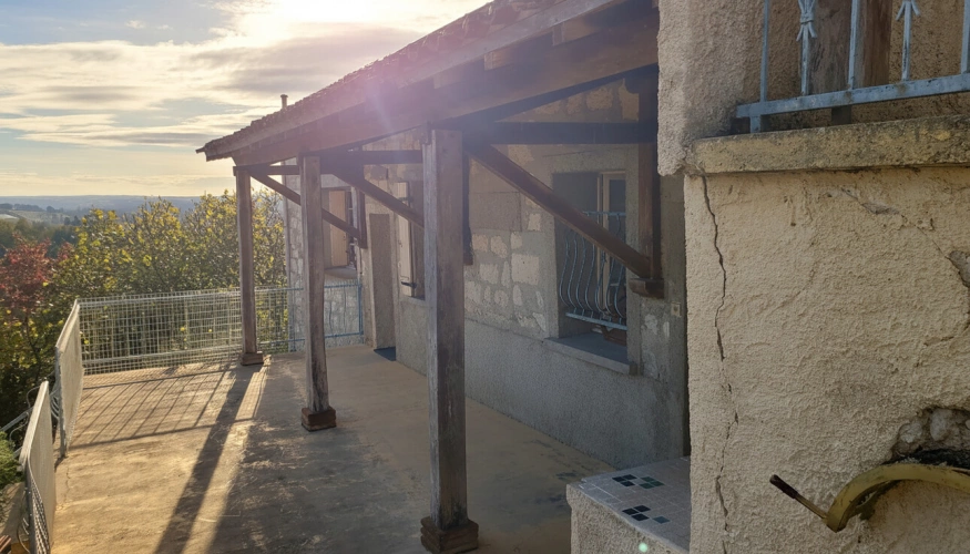 Photos 1 - Agricole - Ensemble immobilier isolé avec vue imprenable sur la campagne, sur près de 3 hectares