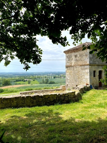 Photos 1 - Prestige - Ensemble de charme & de caractère : château, conciergerie & tour de guêt du XVIIIème près de Saint-Clar (32)