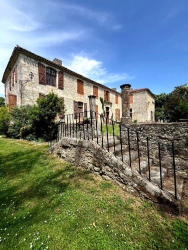 Photos 5 - Prestige - Ensemble de charme & de caractère : château, conciergerie & tour de guêt du XVIIIème près de Saint-Clar (32)