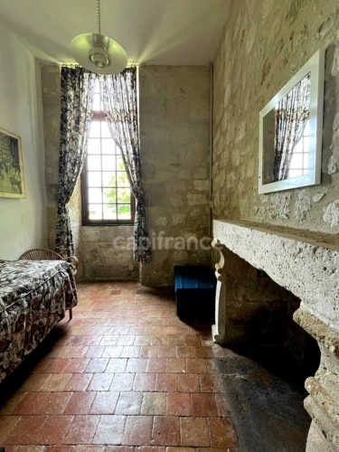 Photos 32 - Prestige - Ensemble de charme & de caractère : château, conciergerie & tour de guêt du XVIIIème près de Saint-Clar (32)