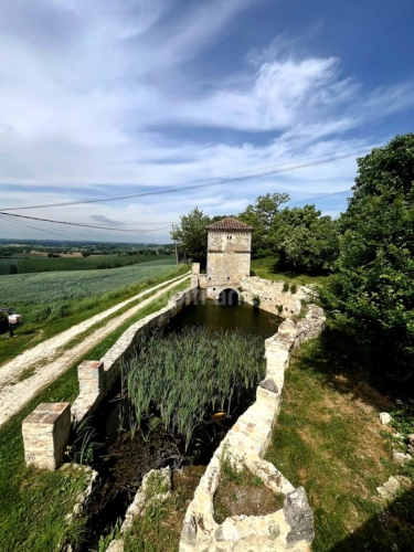 Photos 53 - Prestige - Ensemble de charme & de caractère : château, conciergerie & tour de guêt du XVIIIème près de Saint-Clar (32)