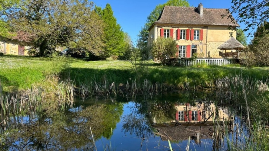 Photos 1 - Prestige - Domaine de 11 hectares avec vue dominante aux portes de Bergerac (24)