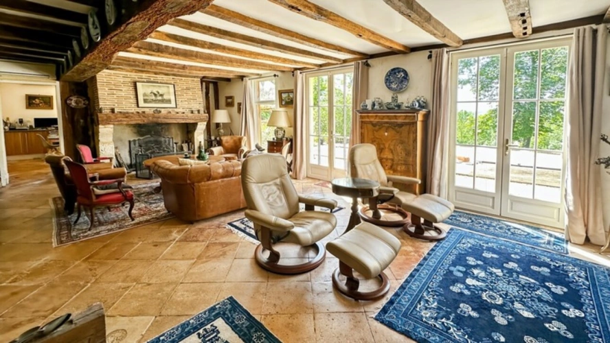 Photos 6 - Prestige - Domaine de 11 hectares avec vue dominante et ensemble de deux habitations aux portes de Bergerac (24)