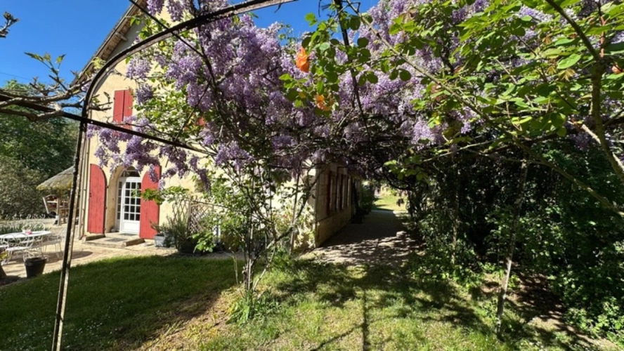 Photos 26 - Prestige - Domaine de 11 hectares avec vue dominante et ensemble de deux habitations aux portes de Bergerac (24)