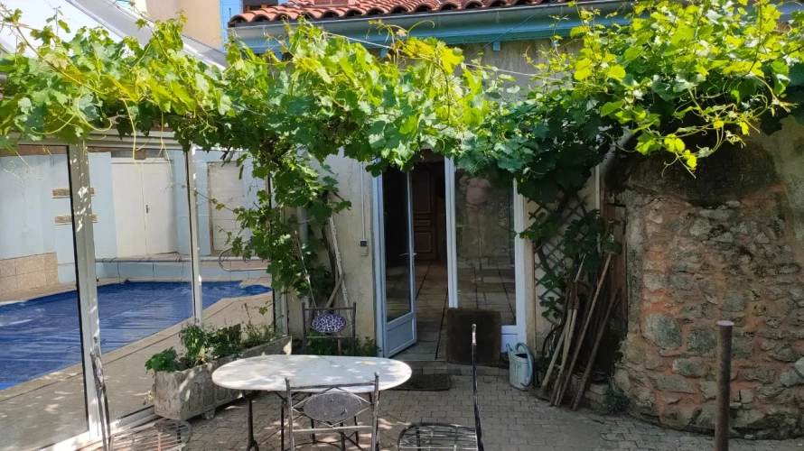 Photos 1 - Touristique - Maison de village avec gîte et chambres d'hotes