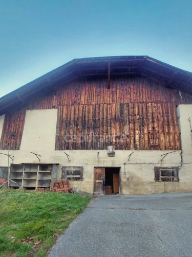 Photos 3 - Rurale - Grange et terrain de 10000 m² à vendre à PRESLE (73)