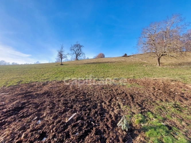 Photos 12 - Rurale - Grange et terrain de 10000 m² à vendre à PRESLE (73)