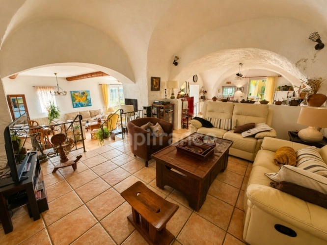 Photos 9 - Prestige - Propriété à vendre 8 pièces 274 m2 sur 1 hectare PERTUIS (84)