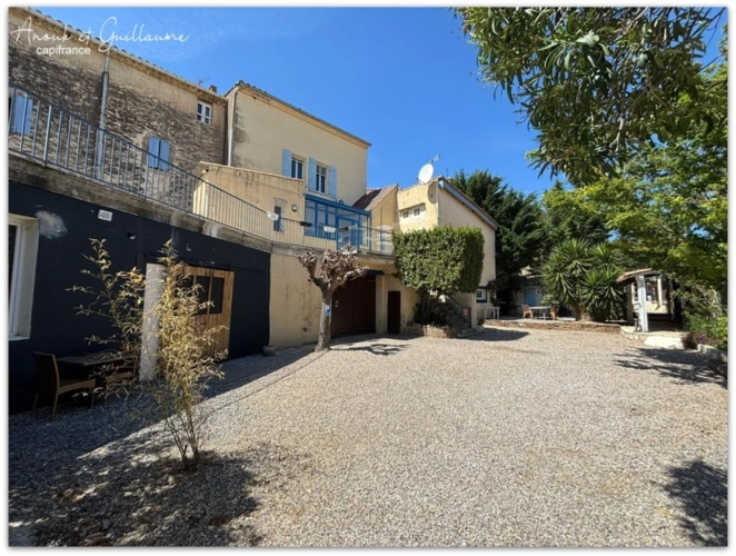 Photos 2 - Touristique - Exclusivité - Propriété comprenant une maison d'habitation, deux studios, un gîte, une love room avec piscine, garage et grange - proche de Pézenas (34120)