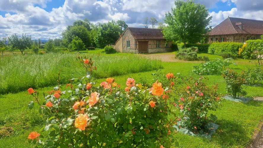 Photos 1 - Prestige - Ferme du XIXe en Bresse et batiments agricoles : alliance du charme et confort moderne