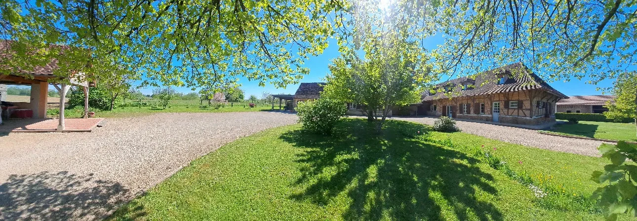 Photos 2 - Prestige - Ferme du XIXe en Bresse et batiments agricoles : alliance du charme et confort moderne