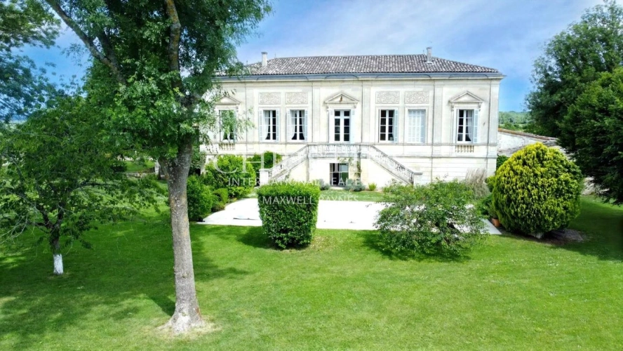 Photos 1 - Prestige - Propriété de charme avec vue sur la Dordogne – 2,9 ha d’un seul tenant