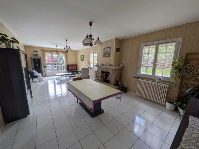 Photos 6 - Prestige - PRIZIAC PROPRIÉTÉ COMPOSÉE D'UNE MAISON DE TYPE NÉO BRETONNE DE 8 PIECES EN TRES BON ETAT GENERAL GRANDE DÉPENDANCES PARCELLE DE 1 HECTARE 47 ARES