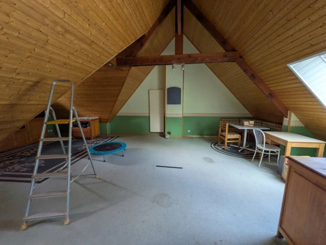 Photos 20 - Prestige - PRIZIAC PROPRIÉTÉ COMPOSÉE D'UNE MAISON DE TYPE NÉO BRETONNE DE 8 PIECES EN TRES BON ETAT GENERAL GRANDE DÉPENDANCES PARCELLE DE 1 HECTARE 47 ARES
