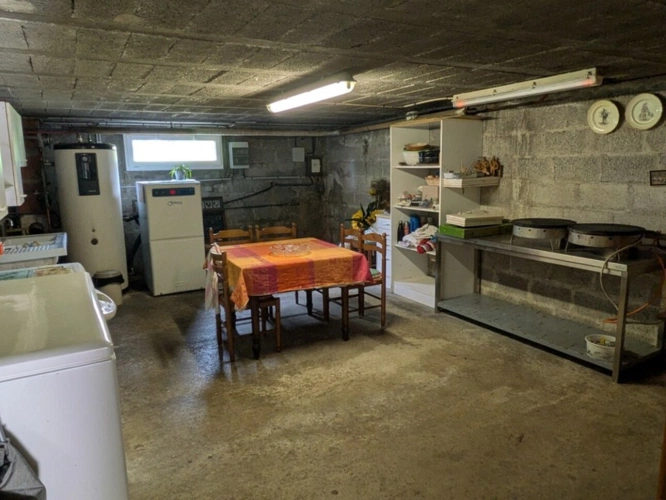 Photos 24 - Prestige - PRIZIAC PROPRIÉTÉ COMPOSÉE D'UNE MAISON DE TYPE NÉO BRETONNE DE 8 PIECES EN TRES BON ETAT GENERAL GRANDE DÉPENDANCES PARCELLE DE 1 HECTARE 47 ARES