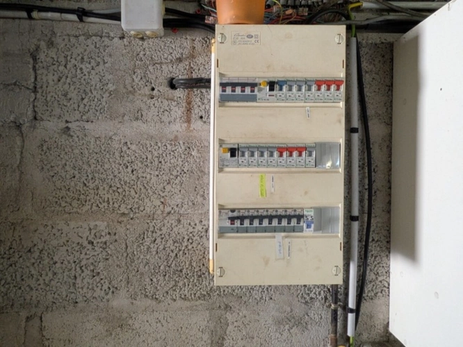 Photos 26 - Prestige - PRIZIAC PROPRIÉTÉ COMPOSÉE D'UNE MAISON DE TYPE NÉO BRETONNE DE 8 PIECES EN TRES BON ETAT GENERAL GRANDE DÉPENDANCES PARCELLE DE 1 HECTARE 47 ARES