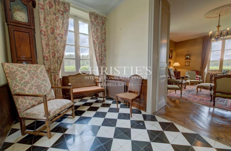 Photos 12 - Prestige - Un domaine d’exception en Dordogne : manoir du XVIIIe siècle, propriété équestre et art de vivre en pleine nature