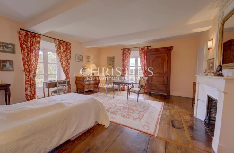 Photos 17 - Prestige - Un domaine d’exception en Dordogne : manoir du XVIIIe siècle, propriété équestre et art de vivre en pleine nature