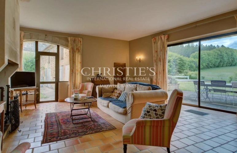 Photos 28 - Prestige - Un domaine d’exception en Dordogne : manoir du XVIIIe siècle, propriété équestre et art de vivre en pleine nature