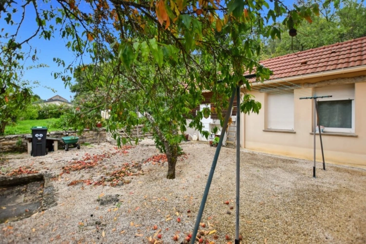 Photos 28 - Touristique - Ensemble de maisons avec 3000 m2 de terrain à Sernin du Plain