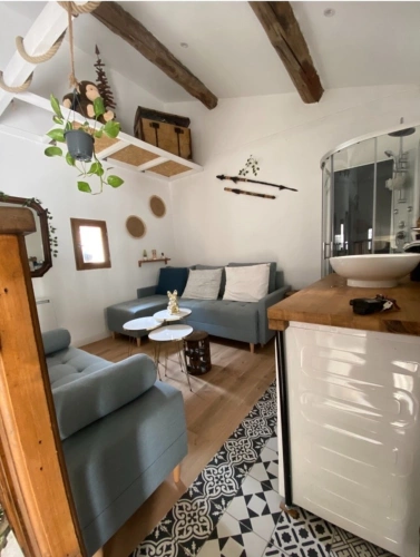 Photos 4 - Prestigious - Dépendance et une cour privative de 15m2