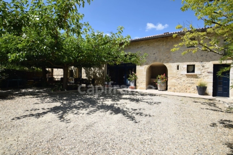 Photos 34 - Touristique - Domaine - 1 maison d'habitation - 5 chambres d'hôtes - 2 appartements en location sur plus de 1 hectare à SAINTE BAZEILLE (47)