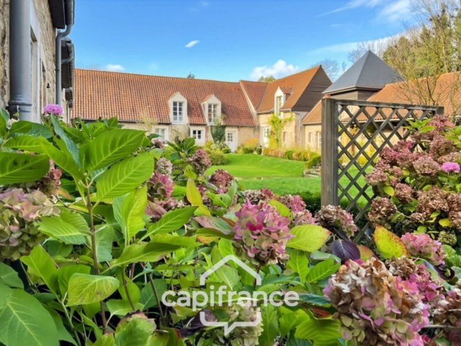 Photos 19 - Touristique - ST-LÉONARD - ENSEMBLE IMMOBILIER - APPART'HOTELS - 8 LOGEMENTS - HABITATION PRINCIPALE 280 M2 - 9 PIÈCES - 5 ha 50 - 13000 M2 CONSTRUCTIBLE - PISCINE INTÉRIEURE