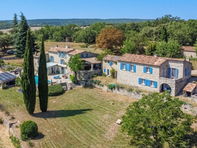 Photos 2 - Equestrian - Stunning Provençal estate located in the Luberon hills