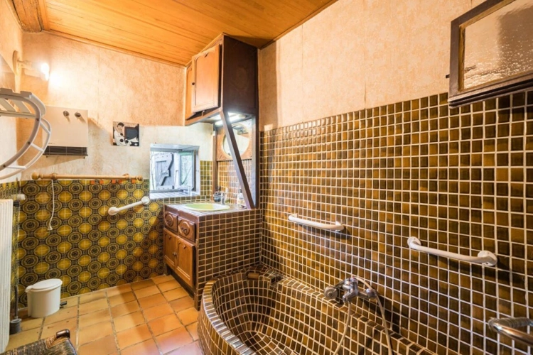 Photos 9 - Rural - Near Anduze, a property with character and strong potential