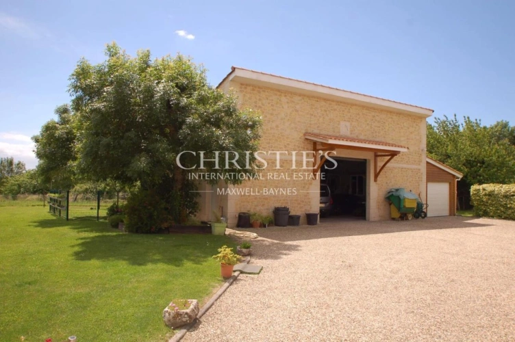 Photos 28 - Touristique - Domaine de charme avec chalet et trois gîtes. Secteur nord gironde