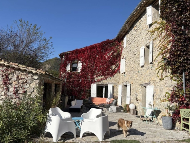 Photos 3 - Touristique - Propriété avec 11 hectares