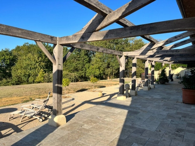 Photos 18 - Prestige - Dpt Gers (32), MARCIAC proche, ELEGANTE PROPRIETE plain-pied 4.5 Hectares piscinables, beaux volumes, belles prestations, hangar 700m2, garage
