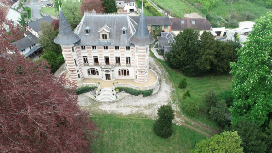 Photos 1 - Prestige - château-Thierry proche à vendre château fin XIX siècle avec salle de réception et dépendances sur un parc de plus de 20000 m2