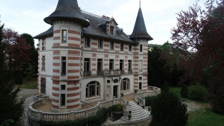 Photos 32 - Prestige - château-Thierry proche à vendre château fin XIX siècle avec salle de réception et dépendances sur un parc de plus de 20000 m2