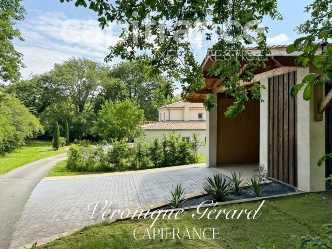Photos 36 - Équestre - Propriété Equestre de 178 m² avec Longère et Installation Equestre à SALLEBOEUF