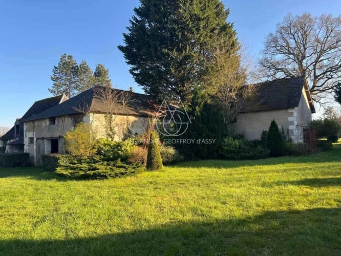 Photos 3 - Prestige - Rare, château du XV -ème- Un Havre de paix…