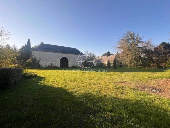 Photos 5 - Prestige - Rare, château du XV -ème- Un Havre de paix…