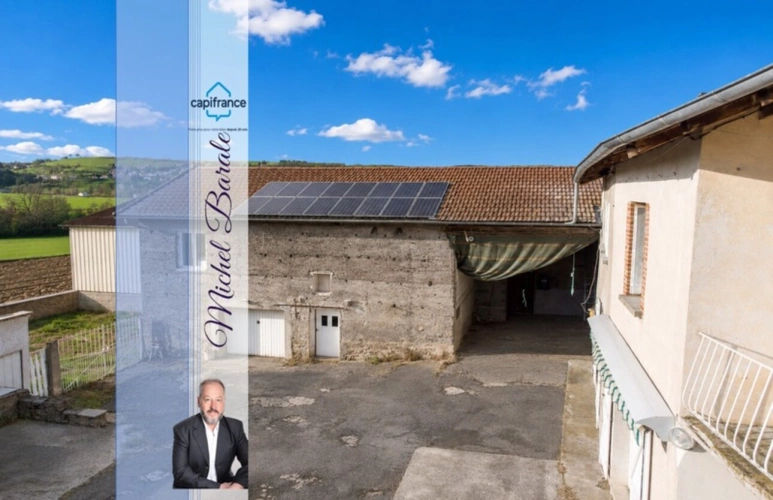 Photos 1 - Rurale - Dpt Rhône (69), à vendre AVEIZE,  Ferme, 4 chambres et nombreuses dépendances