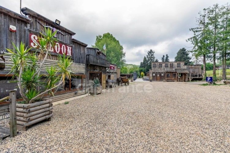 Photos 2 - Tourist - Propriété camping à vendre Laon (02) 1h15 de Paris
