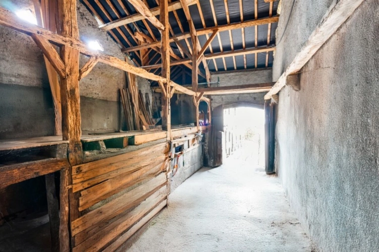 Photos 23 - Touristique - À VENDRE – Charmante ferme rénovée avec gîte indépendant et grange – Prévessin-Moëns
