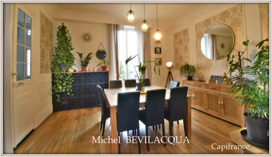 Photos 7 - Rurale - NEVERS (58), Propriété de charme 12 pièces, 265 m² habitables, 8 chambres, grandes annexes, piscine, terrain 1100 m²