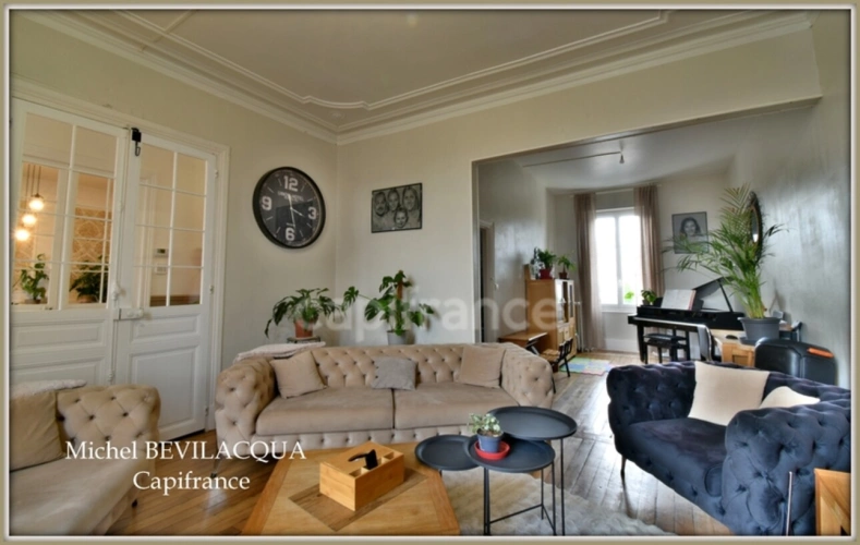 Photos 8 - Rurale - NEVERS (58), Propriété de charme 12 pièces, 265 m² habitables, 8 chambres, grandes annexes, piscine, terrain 1100 m²