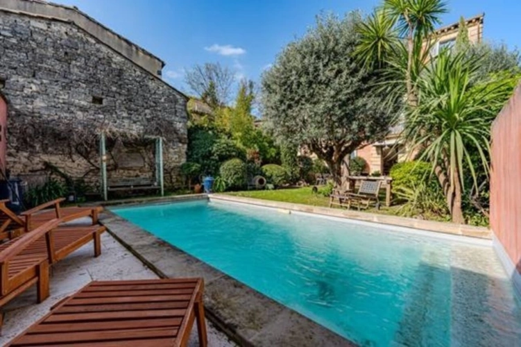 Photos 4 - Prestige - UZES(30): élégante MAISON BOURGEOISE, au cœur de UZES, au calme, jardin, piscine, intimité préservée